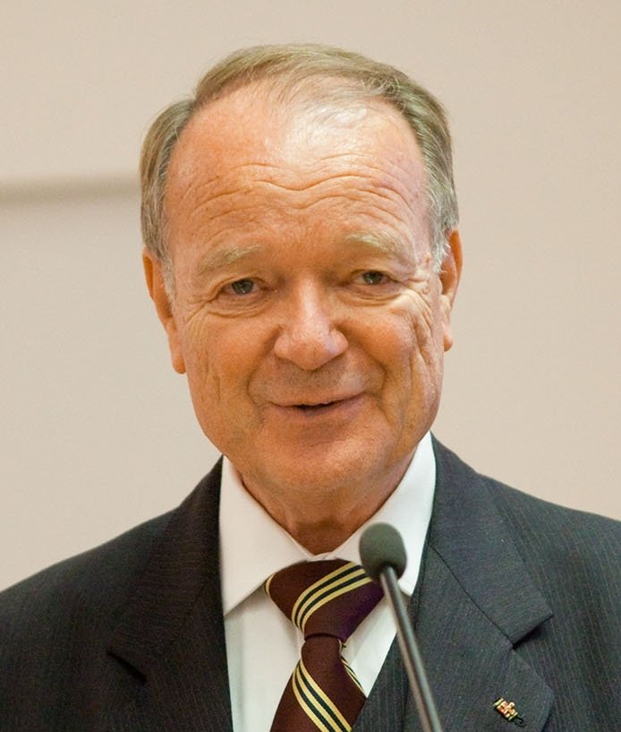 Ernst-Jörg von Studnitz Speaker