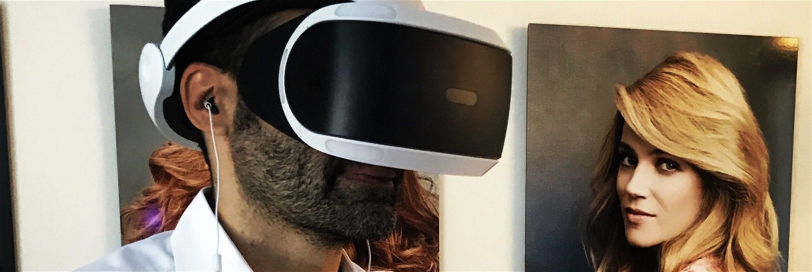 Daniel Langer in VR headset