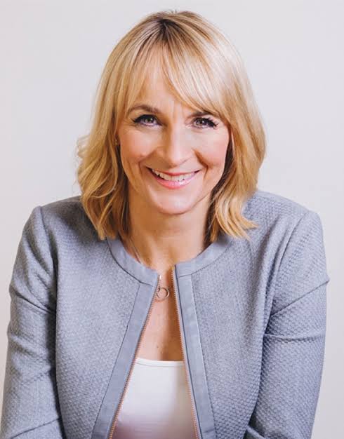 Louise Minchin | Expert Keynote Speaker | Chartwell Speakers